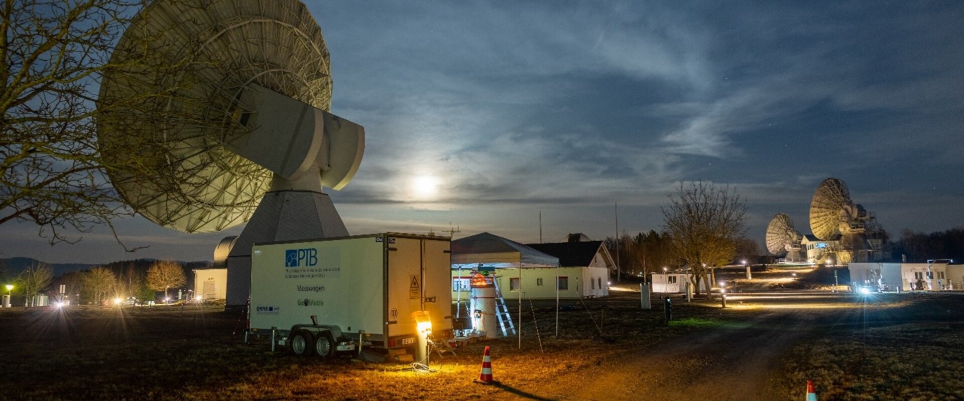 Wettzell Geodetic Observatory at night © Paul Köchert / PTB