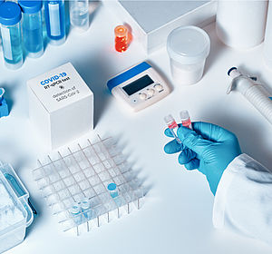 Image of COVID-19 test kit using real-time PCR amplification