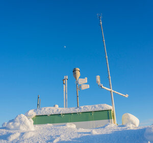 Image showing a Meteorogical station in winter