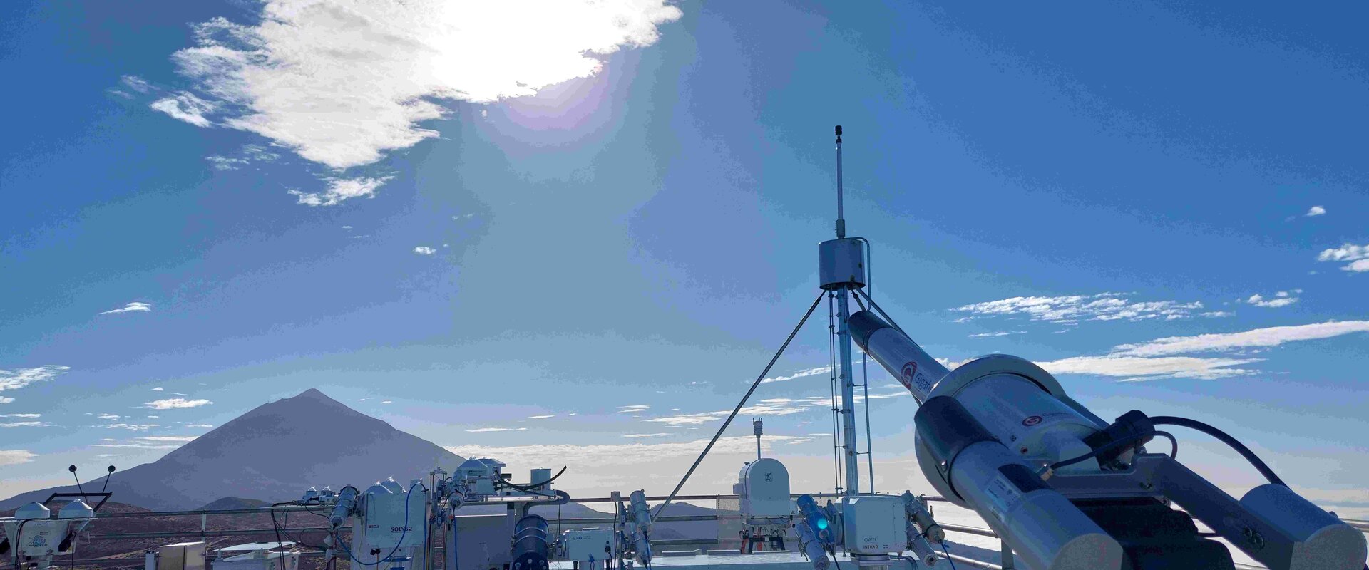 The BTS-Solar instrument at Izaña observatory, courtesy Gigahertz The BTS-Solar instrument at Izaña observatory, courtesy Gigahertz