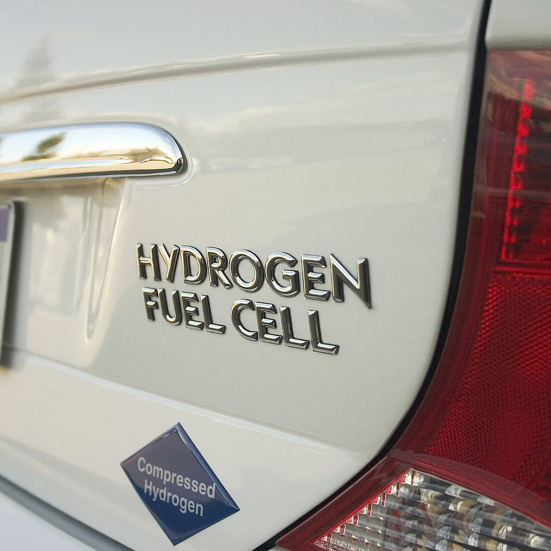 New metrology for hydrogen vehicles Image showing the rear end of a hydrogen fuel cell car